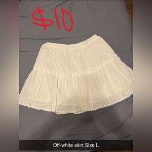 Off-white skirt!